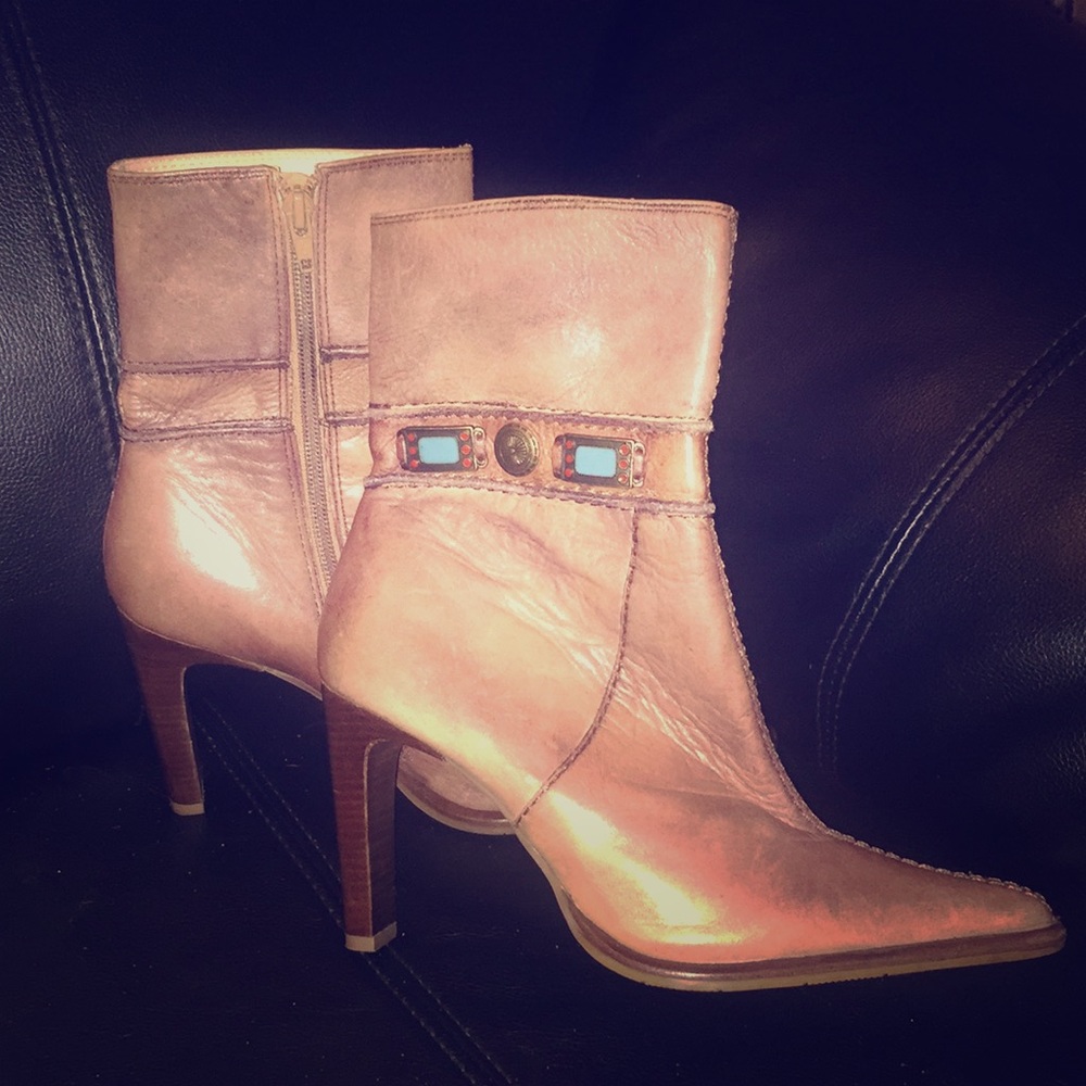 Boots!